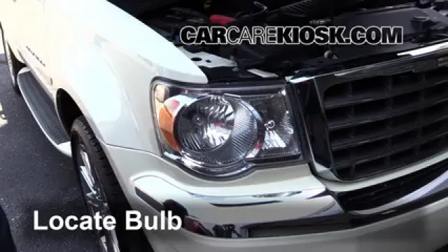2008 Chrysler Aspen Limited 5.7L V8 Éclairage Feux de route (remplacer l'ampoule)